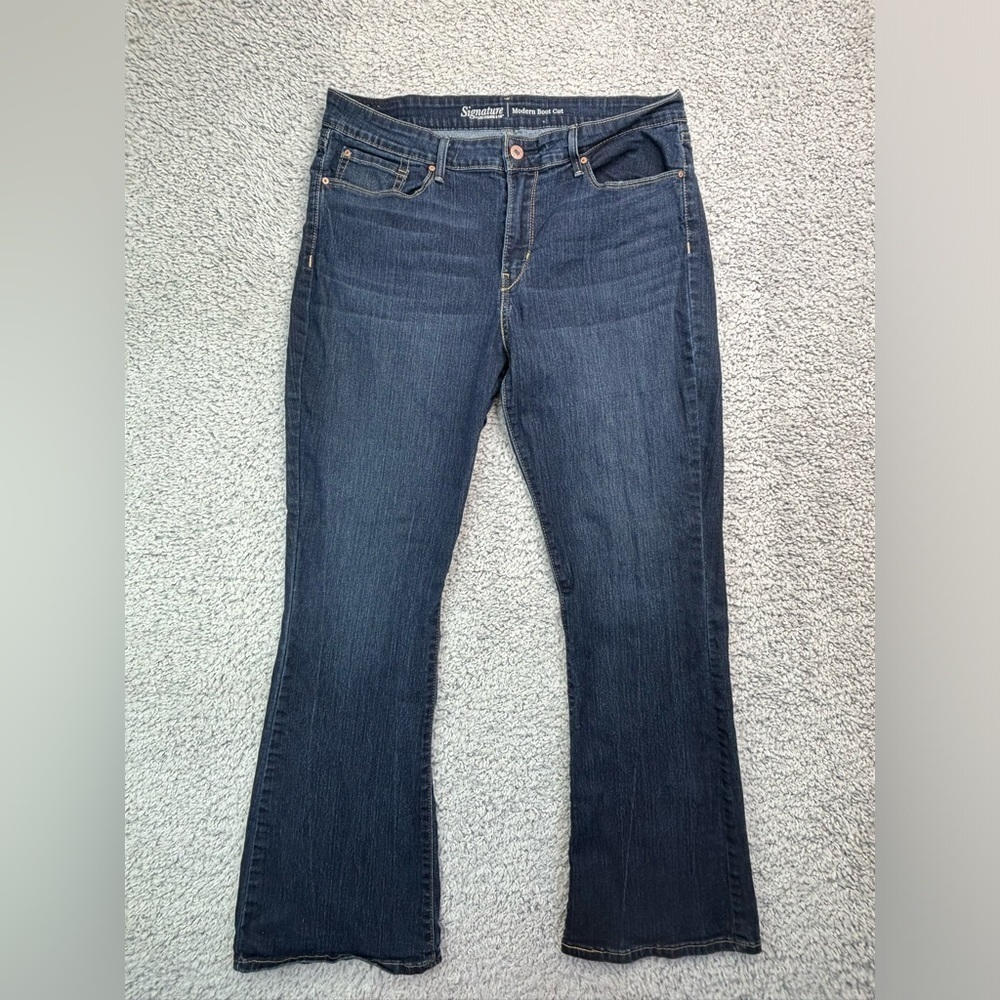 Levi's Jeans Womens 33 Signature Modern Boot Cut Denim Dark Wash Flare Basic